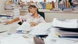 gty_cluttered_desk_ll_130808_16x9_992